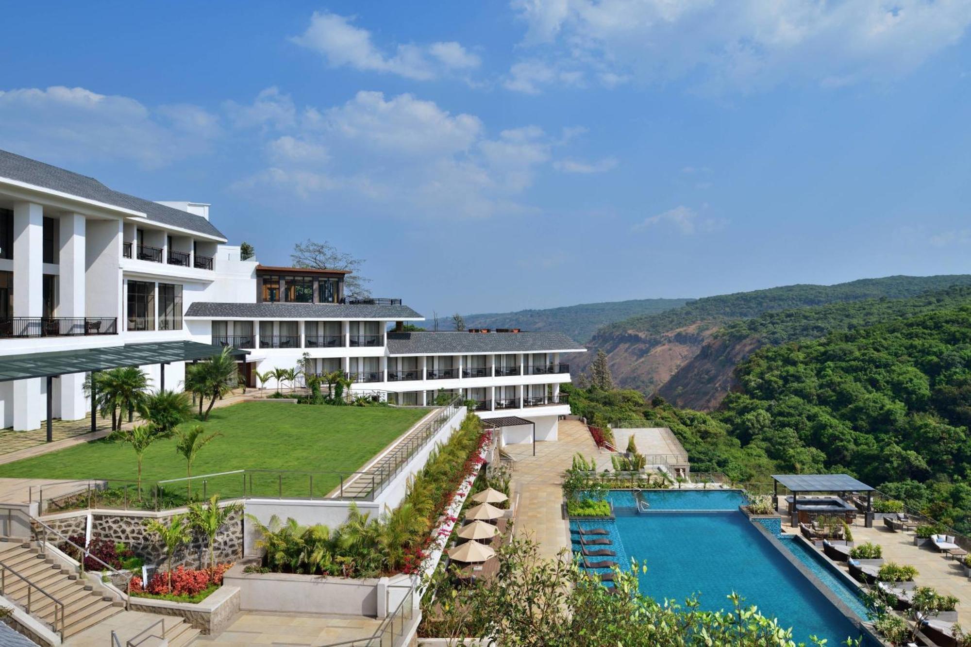 Courtyard By Marriott Mahabaleshwar Hotel Luaran gambar